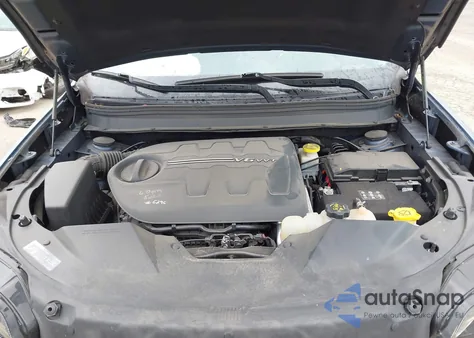 2020 Jeep Cherokee Limited 4X4 from USA, damaged, VIN 1C4PJMDX1LD563520